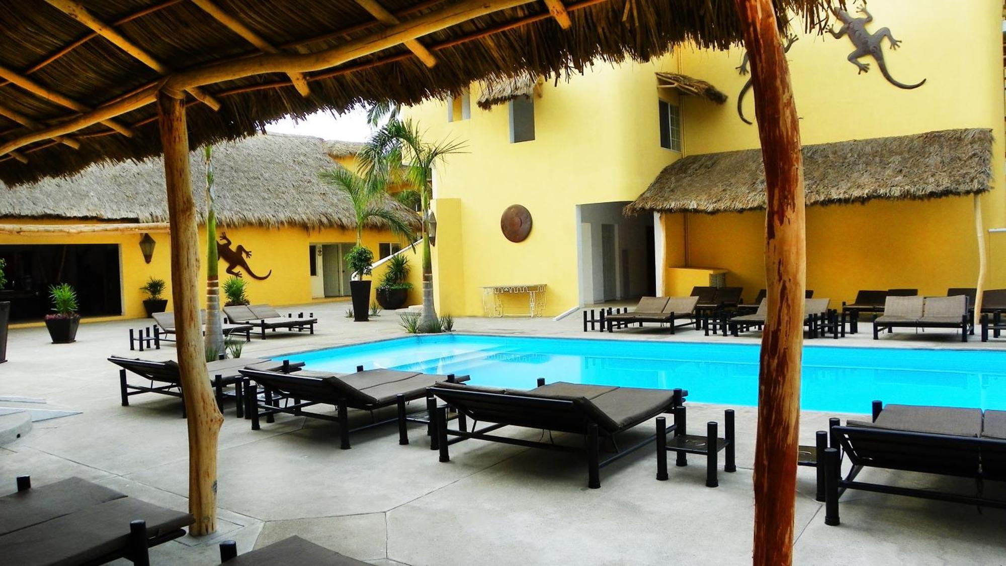 Zar Manzanillo Hotel ภายนอก รูปภาพ