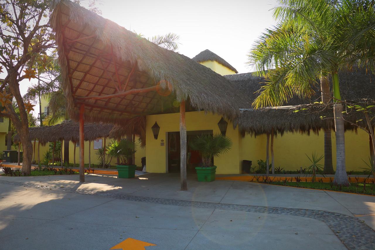 Zar Manzanillo Hotel ภายนอก รูปภาพ