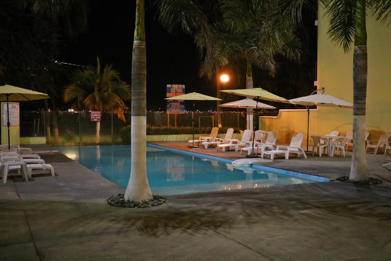 Zar Manzanillo Hotel ภายนอก รูปภาพ